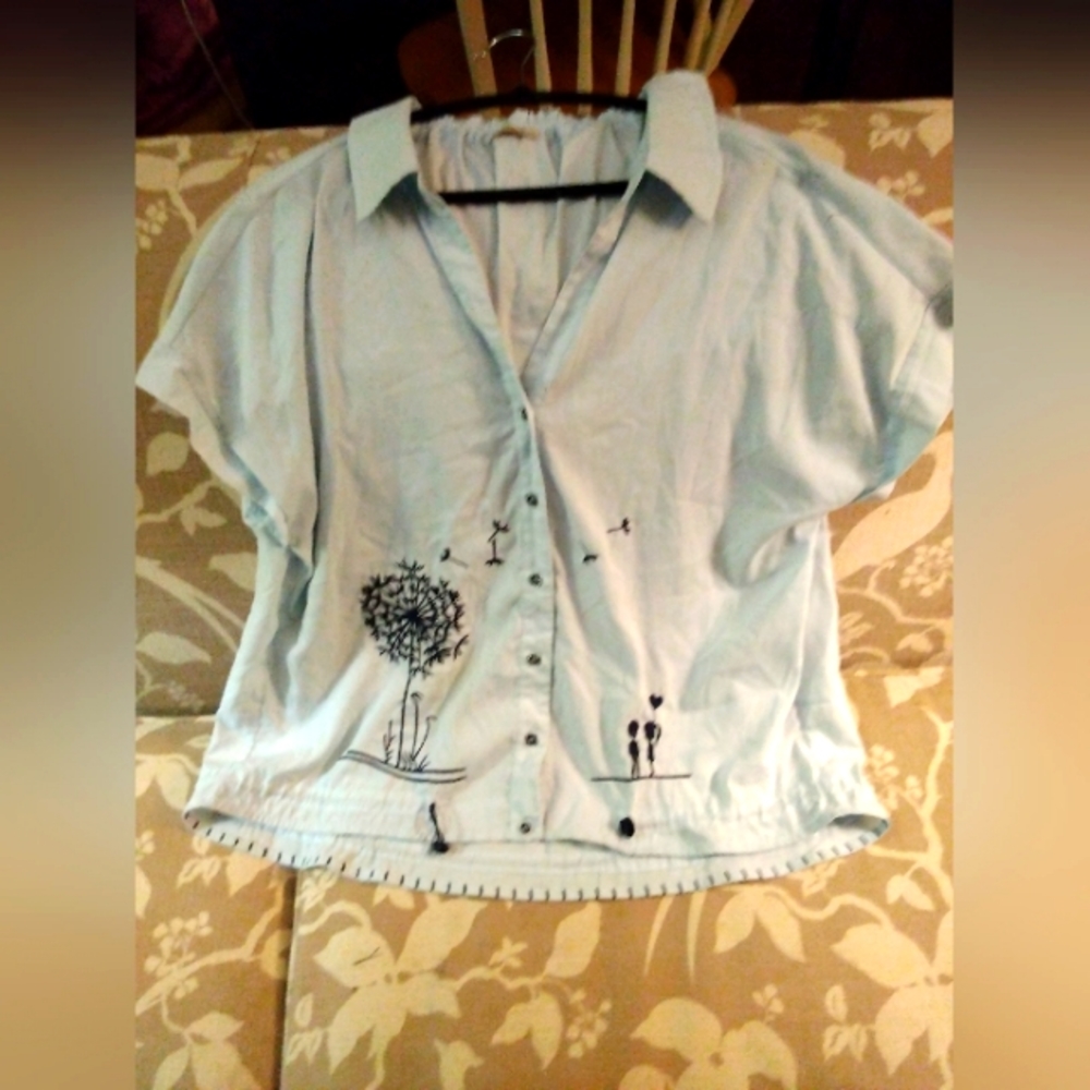Favon light blue blouse dandelion